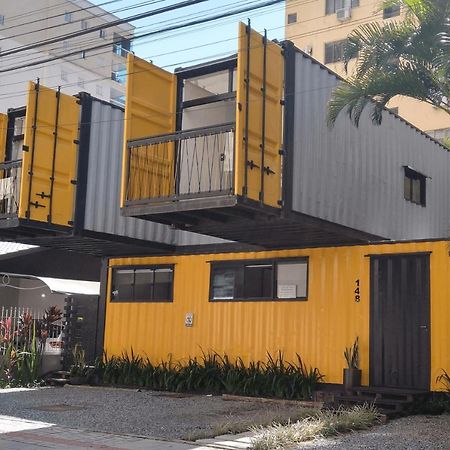 Aps Em Container Na Meia Praia, Itapema, Sc - Tetto Stays Kültér fotó